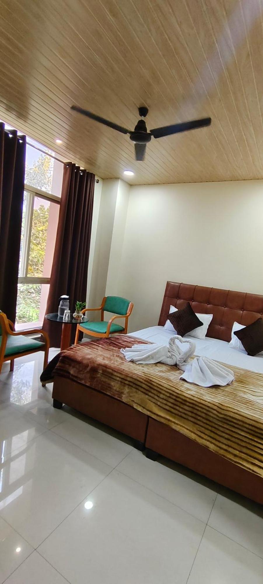 Shri Shiv Ganga Bhakt Niwas Hotel Ujjain Exterior photo